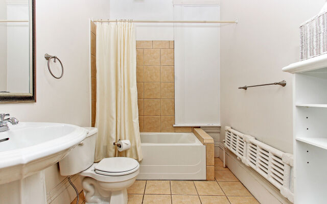 Cabot Boutique Hotel