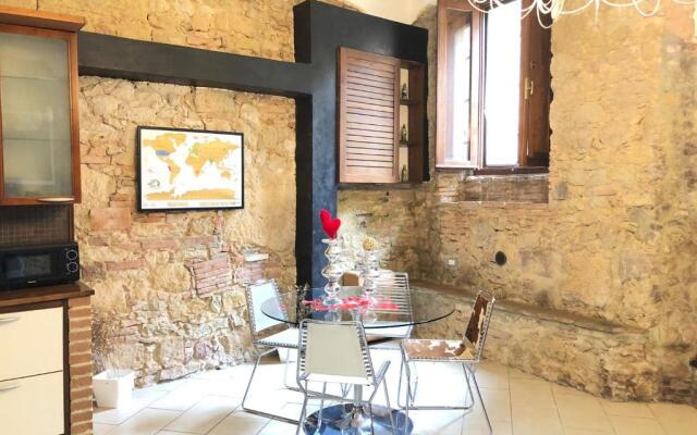 Suite in Love 21 by Zoom in Earth (Adults Only)