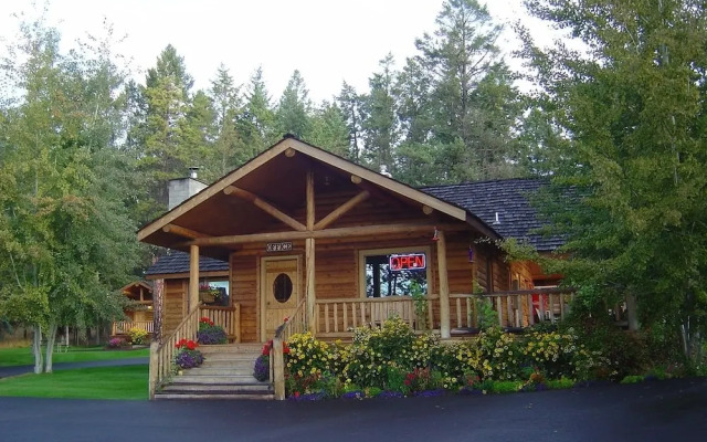 Somer's Bay Log Cabin lodging