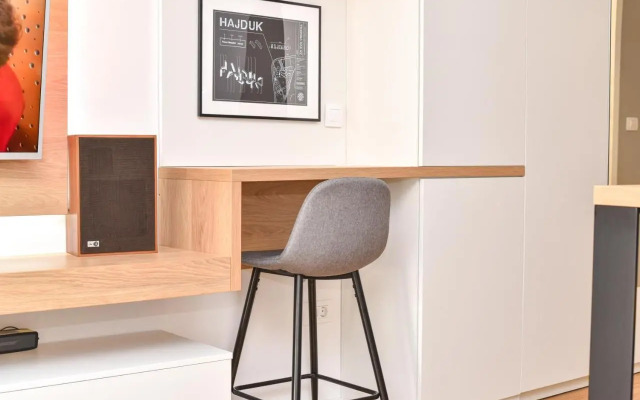 Studio apartment Bee One
