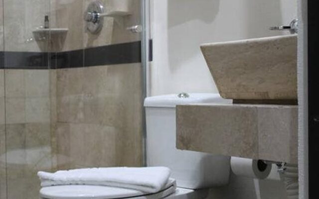 Hotel Clamont Suites