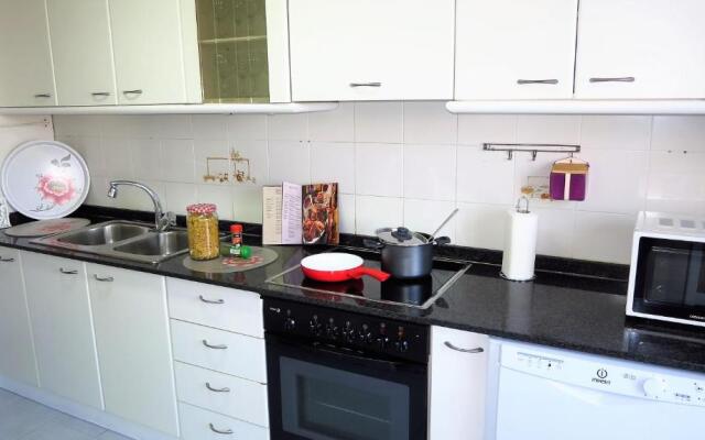 Claire Seaview & Beach-apartment