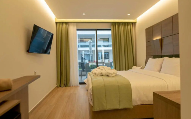 Mirror Hotel