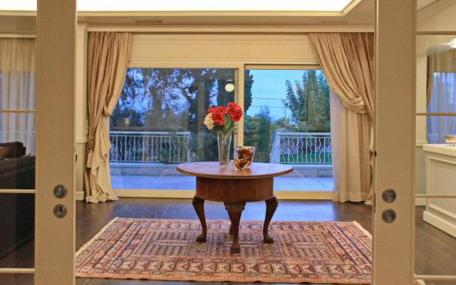 Villa Metaxas