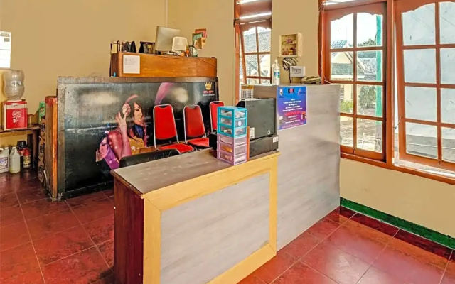 SPOT ON 91715 Hotel Citra Dewi 1