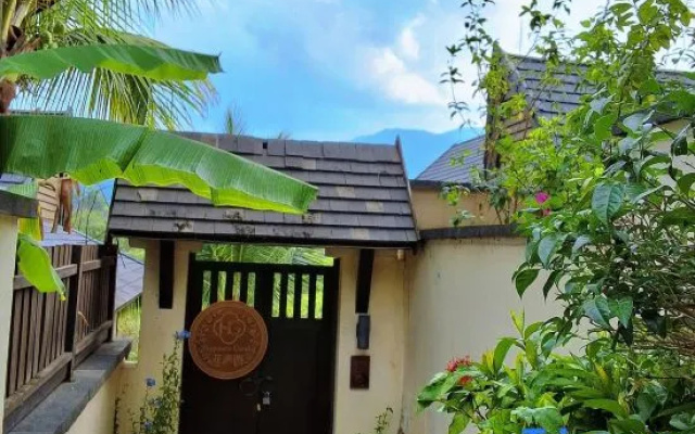 Floral Full Moon · Rainforest  Villa – Outside – Xishuangbanna