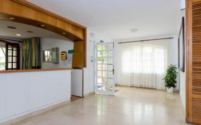 Sol y Mar Apartments