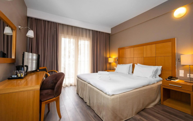 Golden Star City Resort