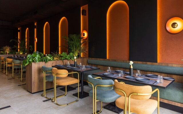 Diagonal Hotel