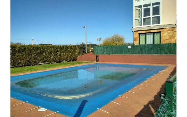 Apartamentos Playa De Las Catedrales 3000