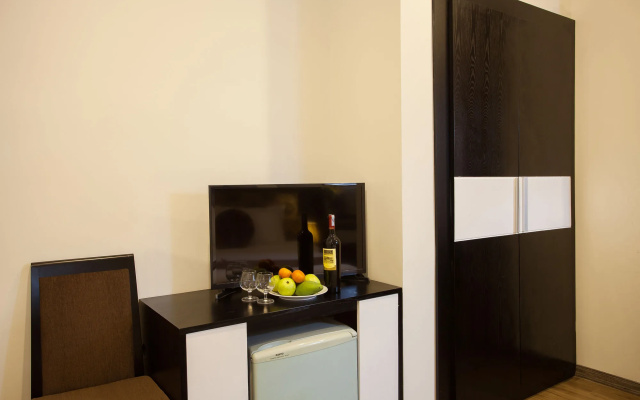 Serenity Diamond Hotel