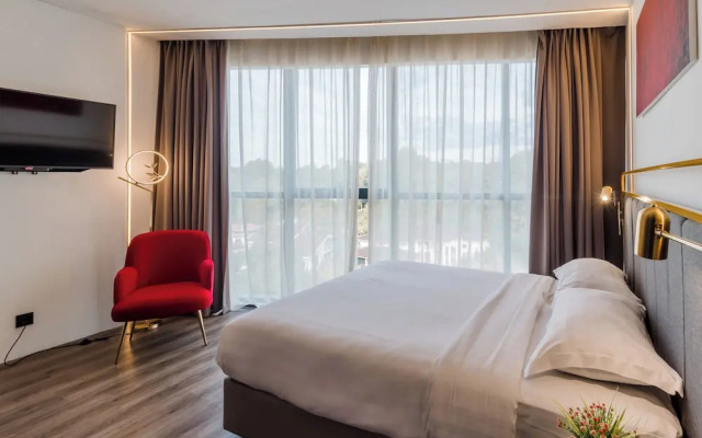 Regatta Stay Kozi Square Kuching