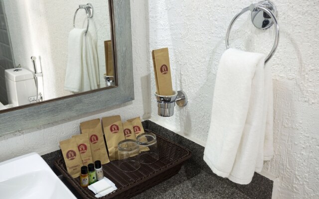 Stone Wood Beach Resort & SPA