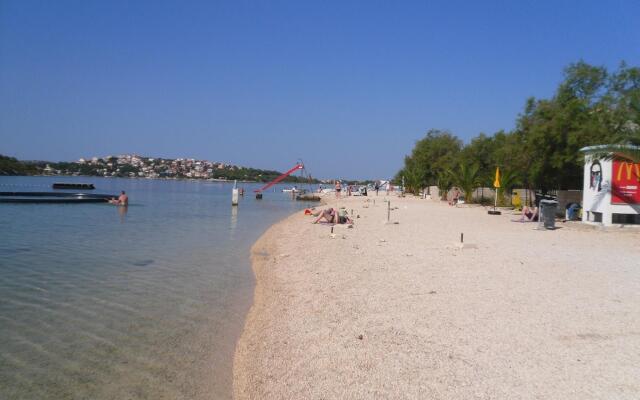 Mio - 100 m From Beach - A2