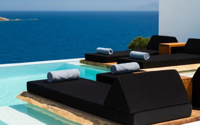 Luxury Key Mykonos 5 Bed Villa Black Royal Psarou