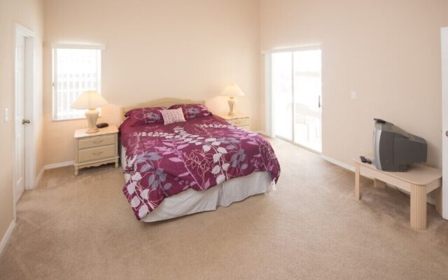 Magical Creekside 3 Bedroom Home