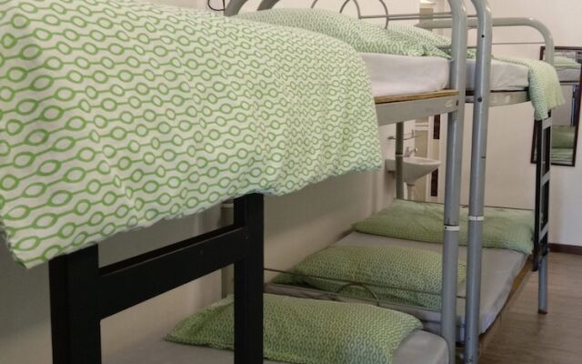 Spot on 90065 Bgh Hostel Teras