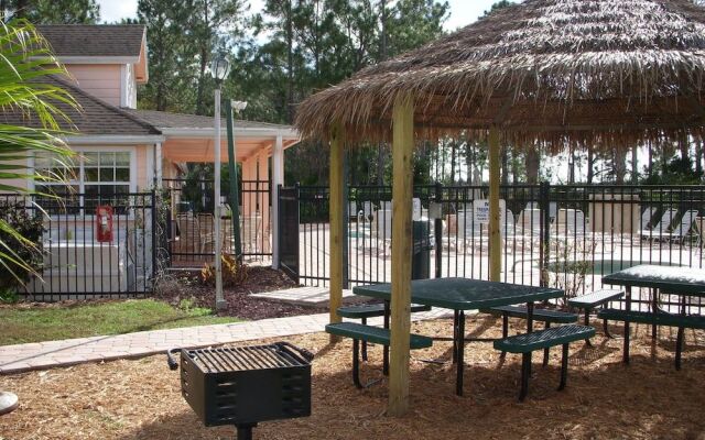 Florida Deluxe Villas, Condos, & Homes