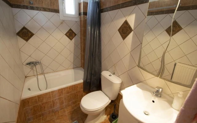 Aurora Sea View Maisonette by Travelpro Serv