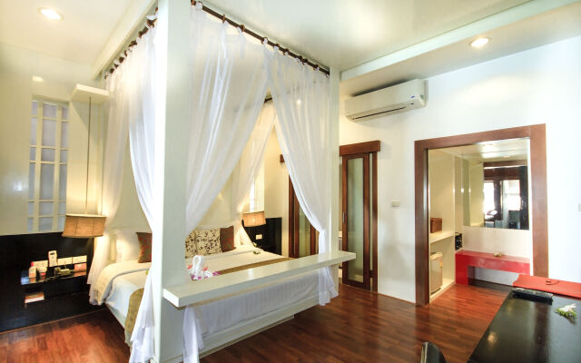 Pao Jin Poon Beach Front Villa