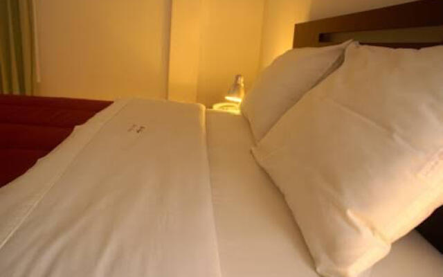 Oro Negro Talara Hostal & Restobar