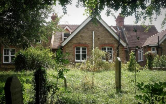 Contemporary 2 Bedroom Flat in Lewes