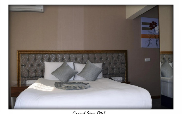 Grand Sera Hotel