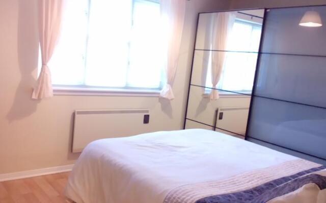 Holyrood Suite Apartment