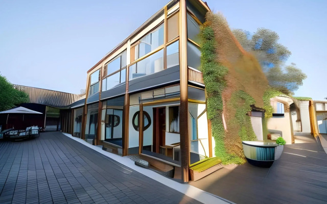 Guipu Courtyard Hotel