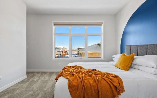 The Belmont Luxury NEW Home Free Indoorparking