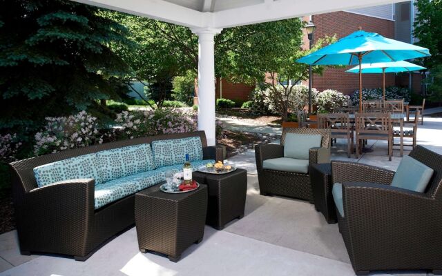 Sonesta ES Suites Chicago Waukegan Gurnee