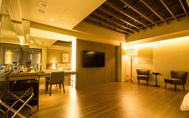 No. 9 Hotel