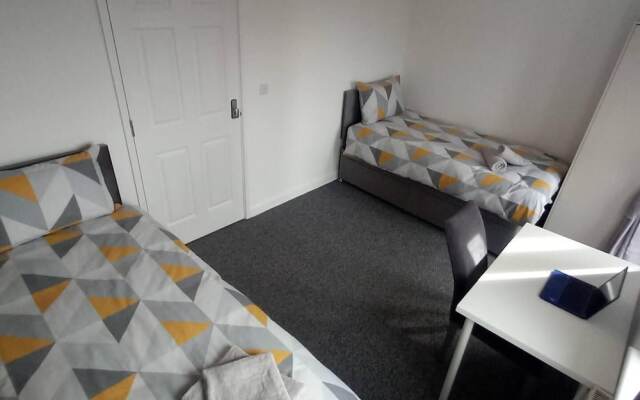 3-bed House in Liverpool Good Location