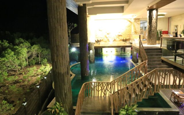 The Crystal Luxury Bay Resort Nusa Dua