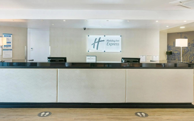 Holiday Inn Express Leigh - Sports Village by IHG