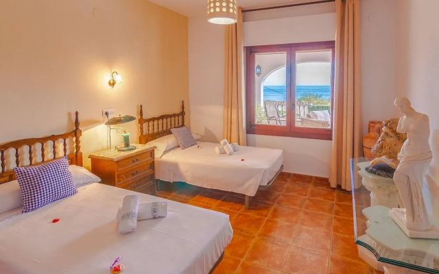 Casa DEL Rull