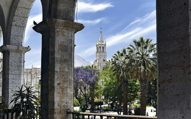Maison Plaza