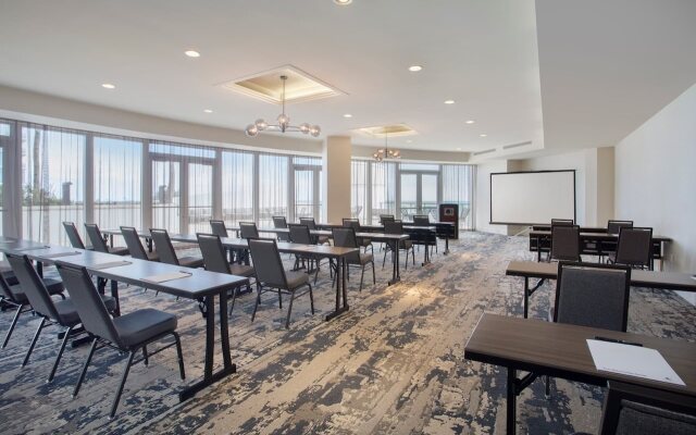 DoubleTree Resort & Spa by Hilton Ocean Point-N. Miami Beach