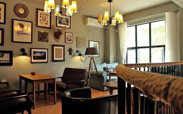 Sanya Onlyblue Art inn
