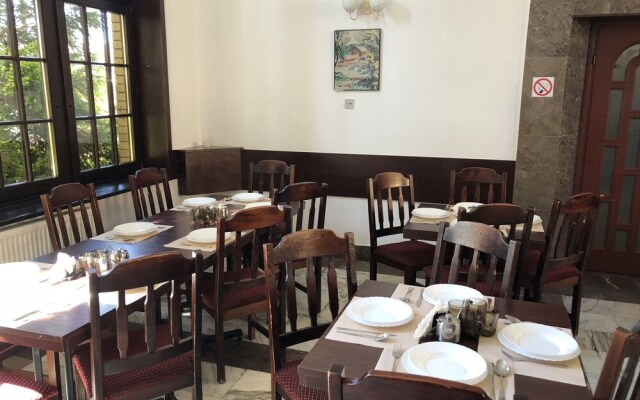 Hotel Arkun Leba