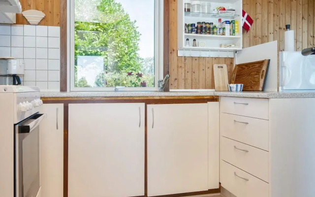 6 Person Holiday Home in Ebeltoft-by Traum