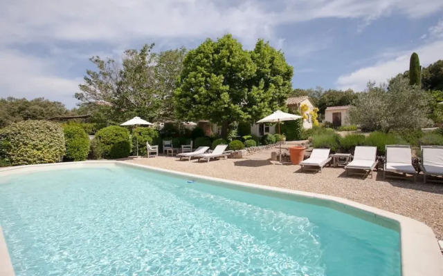 Villa Les Beaumettes - Haven of Peace in the Luberon