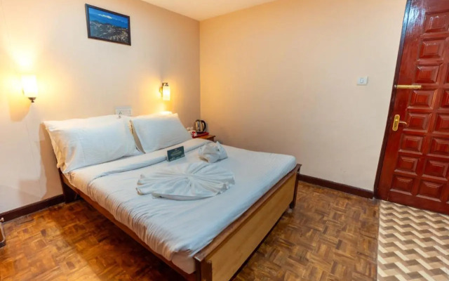 Muscatel Fairmont – 100 Mts from Mall Road