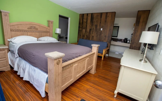 Camrose Motel