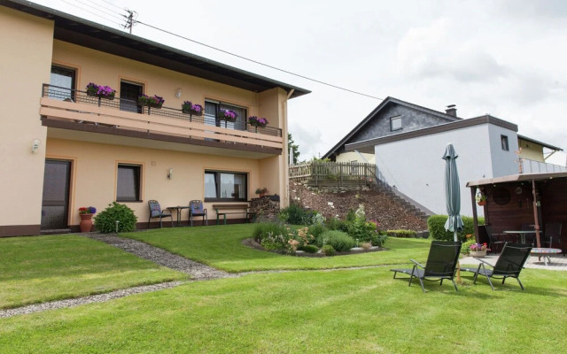 Comfortable Apartment With a Beautiful View in Morscheid