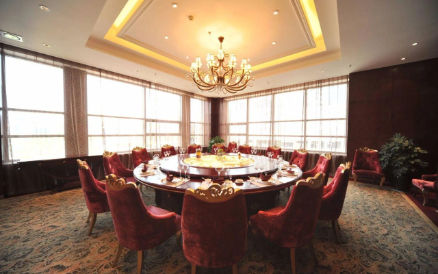 S&N Dalian Hotel