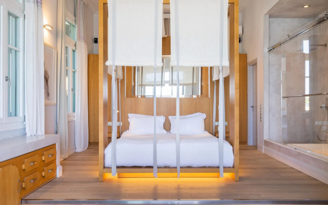 Dexamenes Seaside Hotel