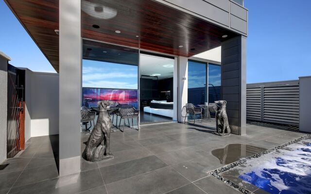 Luxe Haus