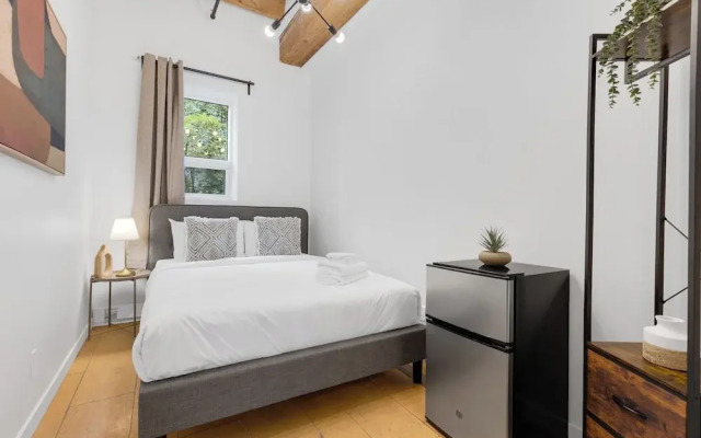 The Little Prince Rooms-Old Montreal