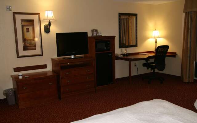 Hampton Inn & Suites McComb